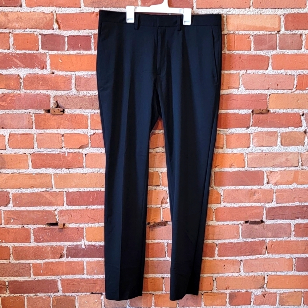 Kenneth Cole Reaction 36x34 Dress Pants.